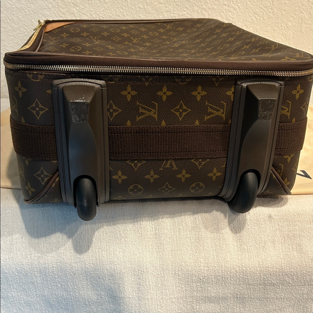 Louis Vuitton Monogram Pegase 55 +Dust bag+ Luggage tag + lock/keys and COA - Picture 12 of 17